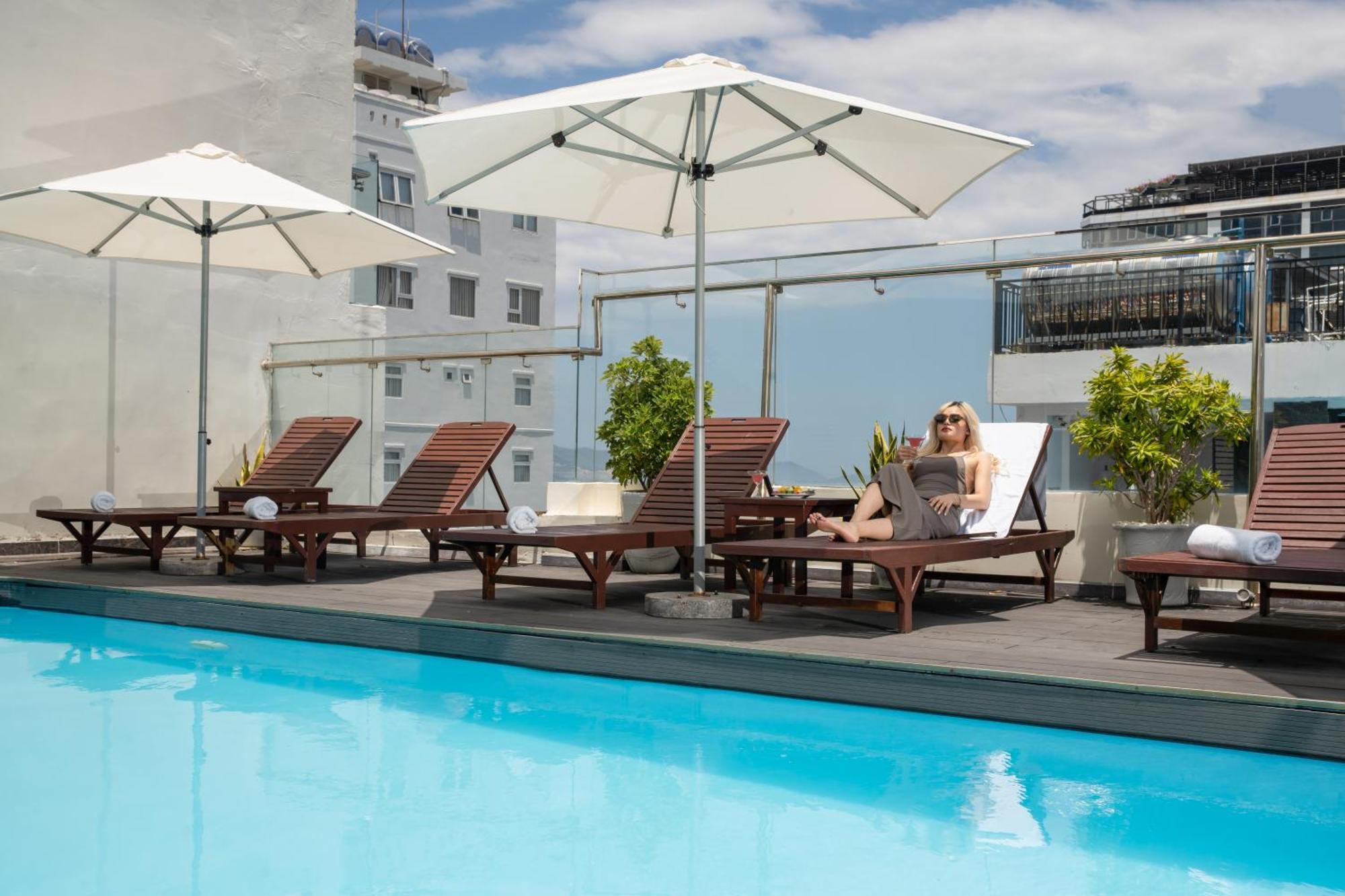 Sochi Hotel Нячанг Екстер'єр фото