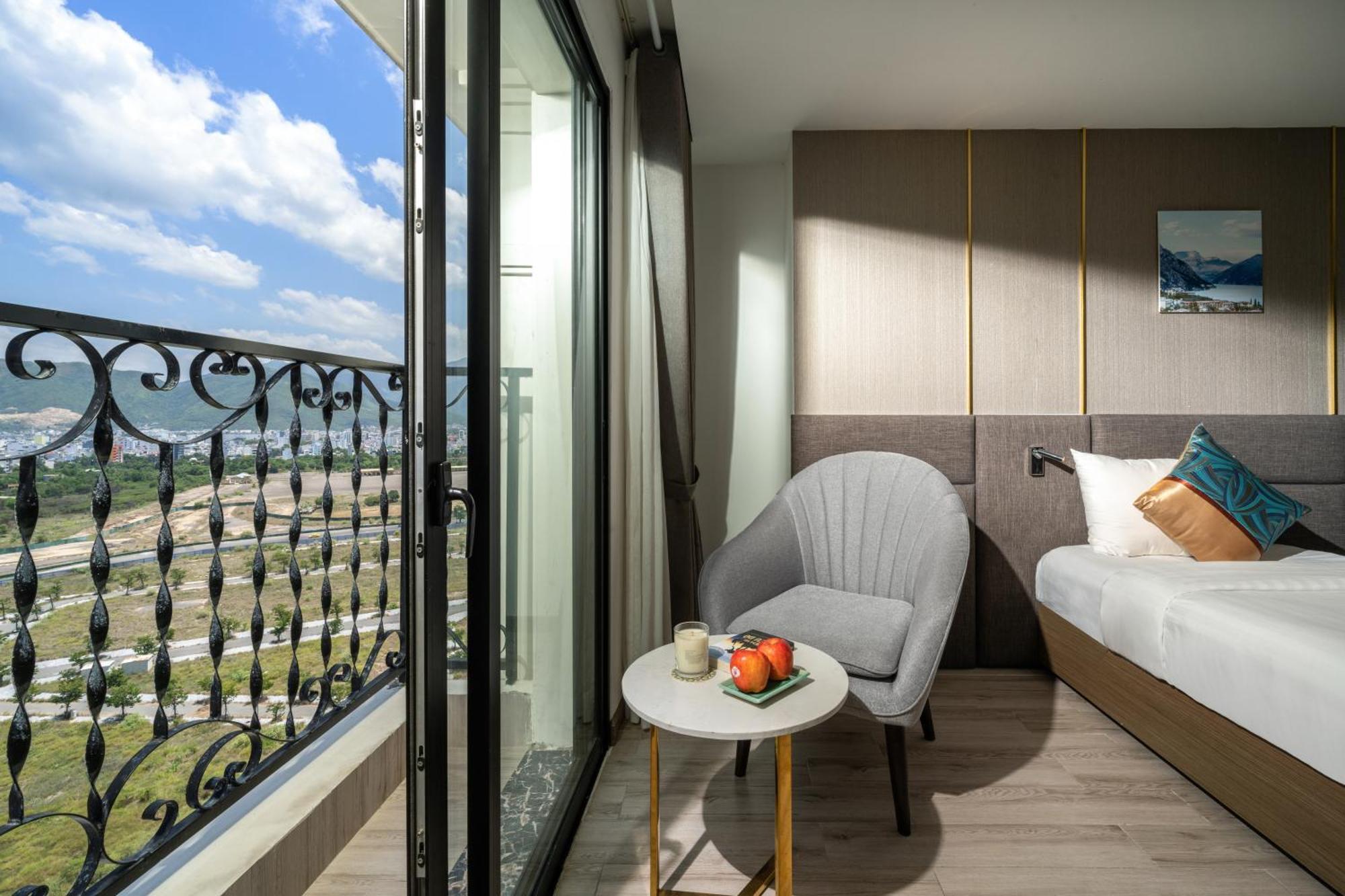 Sochi Hotel Нячанг Екстер'єр фото